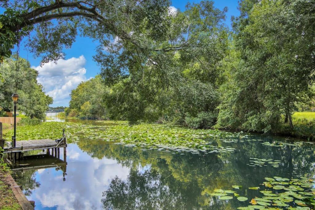 Lakefront Villa With Heated Pool And Spa Tampa Exterior photo